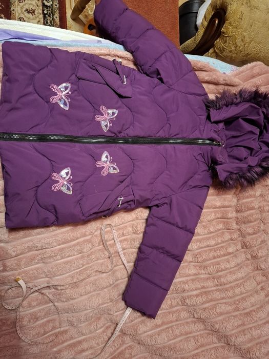 Куртка тепла на дівчинку 5-8 років