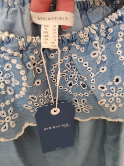 Top off shoulder (ombros à mostra)