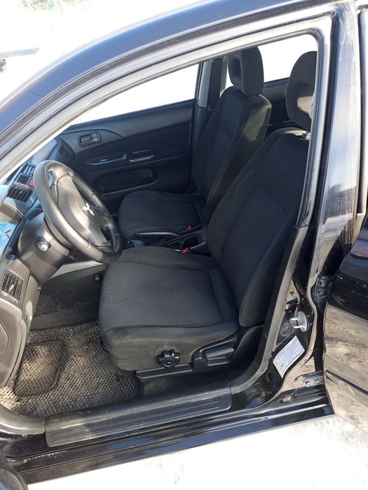 Продам мітсубісі лансер 1,6 газ бензин