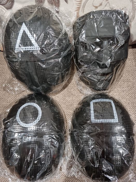 Маски з фільма "Гра в Кальмара"/Squid Game/ в ассортименті.