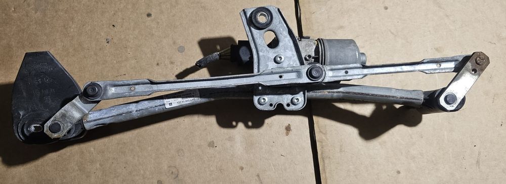 Mechanizm silniczek wycieraczek przód przedni Opel Astra H III 3 Eu