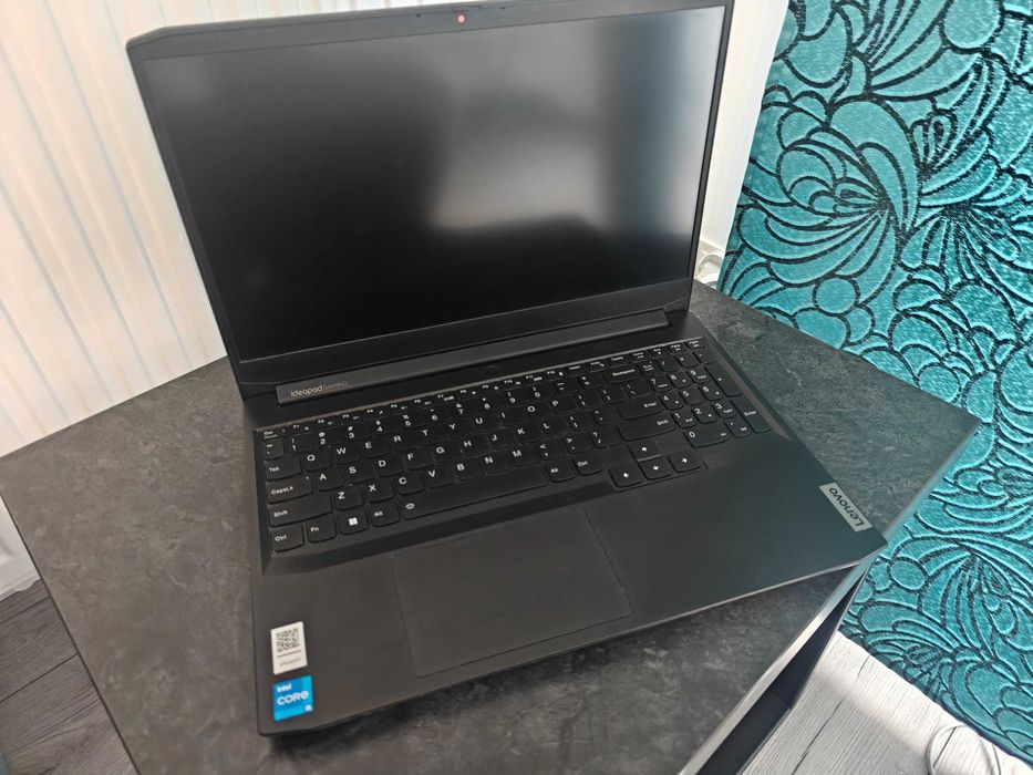 Lenovo IdeaPad Gaming 3 (15,6 cali, Intel i5, 16GB RAM, GTX1650 + Windows)