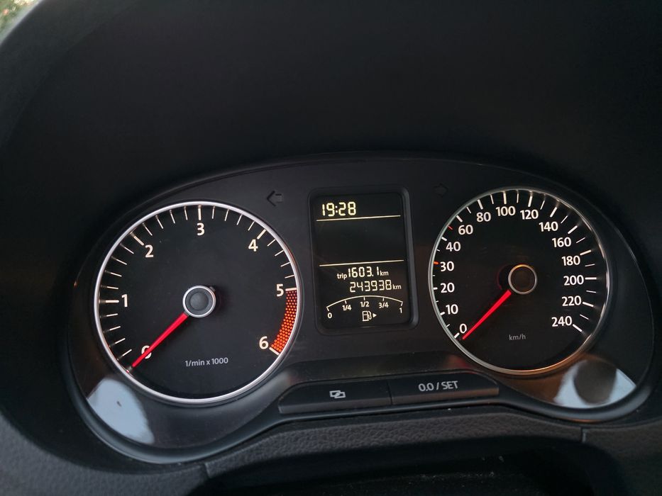 Volkswagen Polo 1.2 Tdi muito bom estado