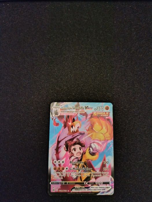 Karta Pokemon Urshifu Vmax.