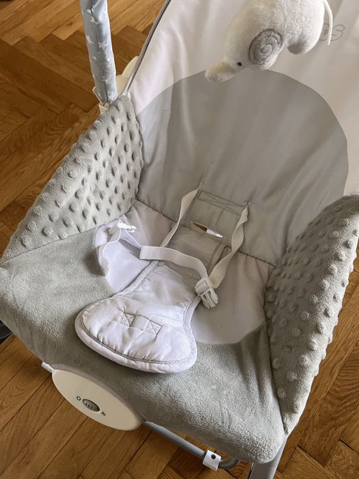 Leżaczek, bujaczek dla niemowląt RICOKIDS