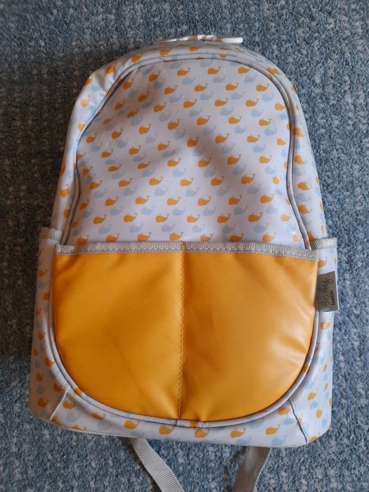 Mochila de maternidade nova