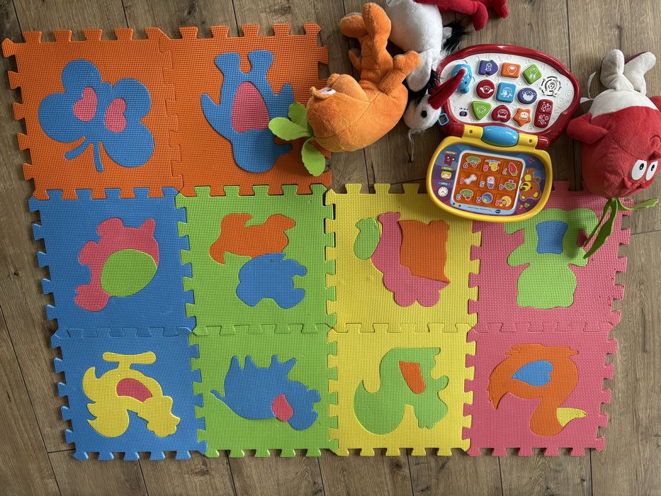 Zestaw zabawek z puzzlami z pianki i inne