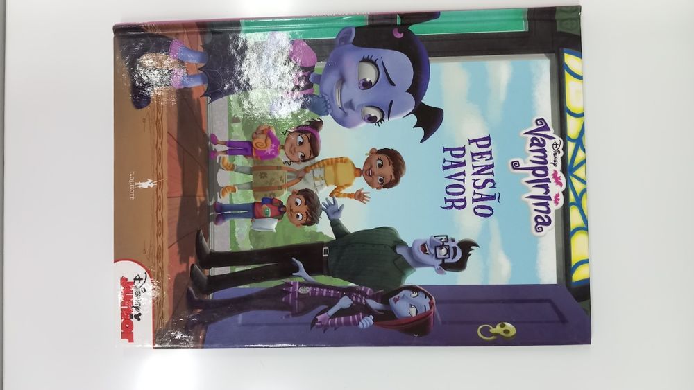 Coleção de Livros Vampirina