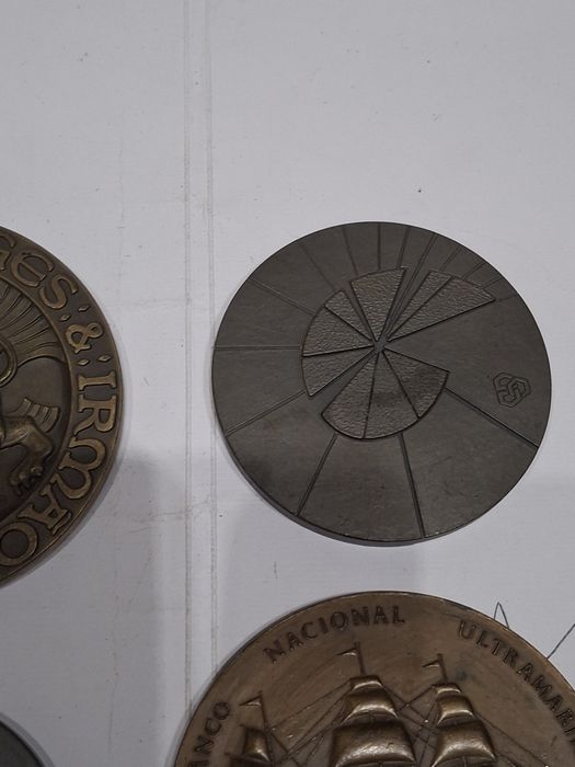 1 Medalhas Banco Borges Irmão  CGD Banco Nacional  ultramarino UBP