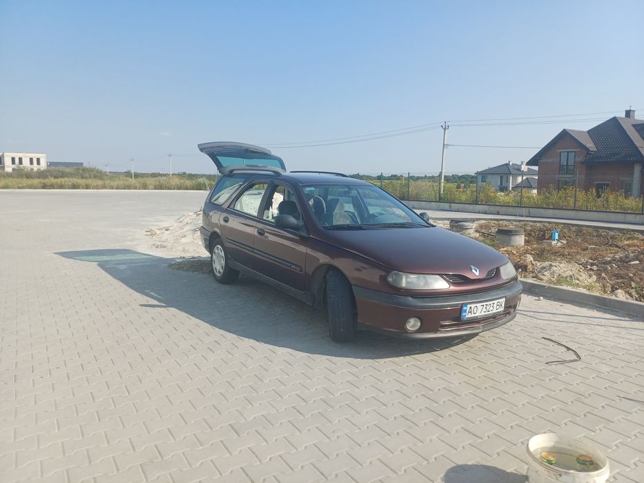 Авто Лагуна 1 універсал