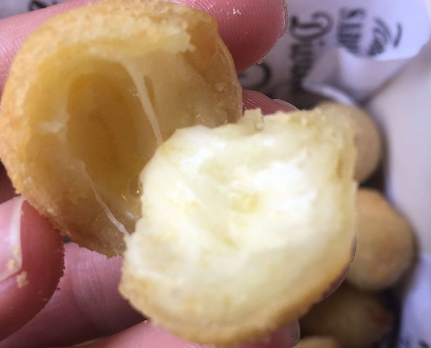 Salgados, brigadeiros,pães de queijo, Morango do Amor