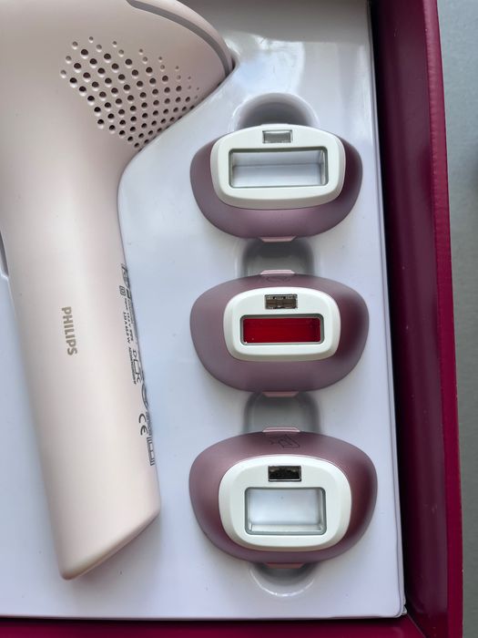 Фотоепілятор Lumea від PHILIPS серії 9900