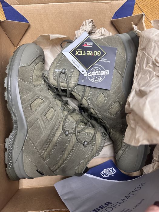 Взуття військове