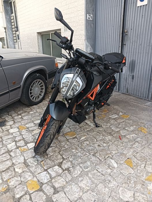 Ktm.   125    duke