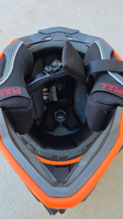 Capacete O'Neal Blade Hyperlite Charger V.22 – Tamanho L (59-60 cm)