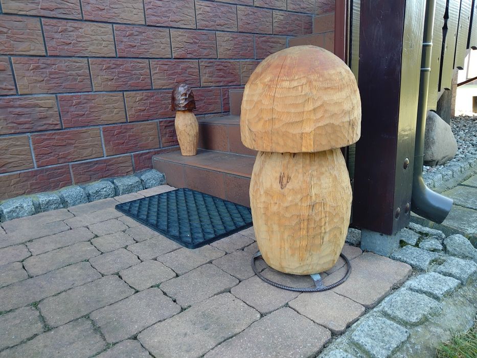 Dekoracje ogrodowe, grzyby z drewna do ogrodu lub na taras