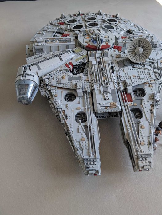 Klocki Star Wars millenium falcon 75192 + figurki 7541 elementów