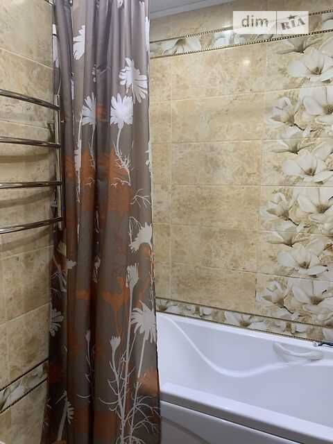 Продаж трьохкімнатної квартири 5/9 пов Розділ. кімнати Сади №14851