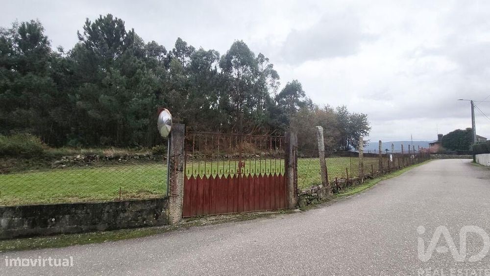 Terreno para construção em Cornes