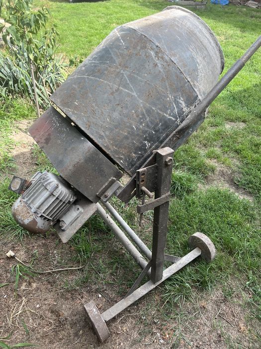 Betoniarka 220V solidna, mocna, gruba blacha