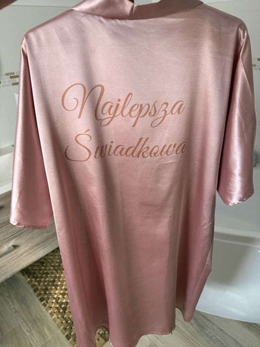 Szlafroki slubne: Panna Maloda, Najlepsza Swiadkowa