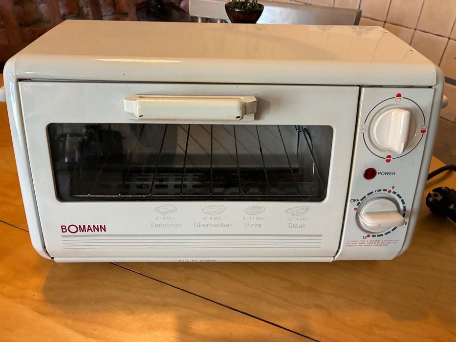 Mini piekarnik BOMANN 650W studencki podgrzewacz jak Mikrofalówka