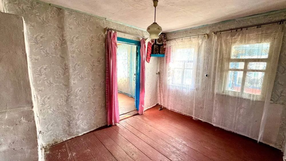 Продається будинок у с. Руська Поляна по вул. Ватутіна