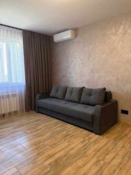 Оренда нової трикімнатної квартири 70 м., просп. М.Бажана,28В. Метро Харківська,Позняки