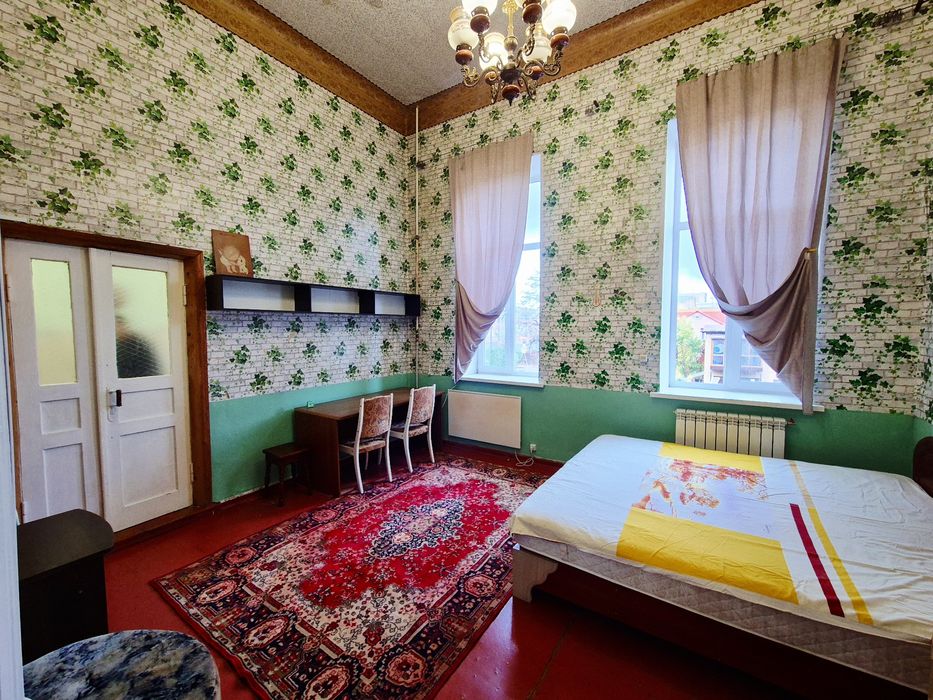 2 Кімнатна.Центр Вул.Преображенська  Біля Макдональдс.