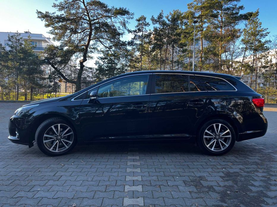 Toyota Avensis 2.0 Premium EU5 Wagon bezawaryjna