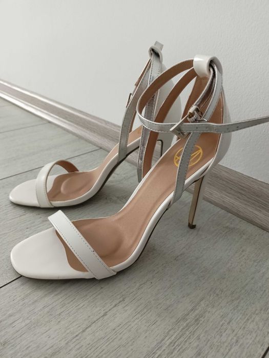 Damskie szpilki rozmiar 39