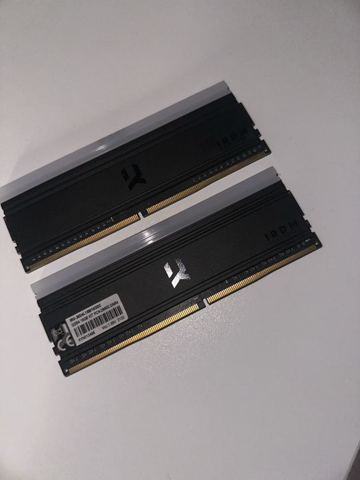 Pamięć RAM GoodRam IRDM RGB DDR4 16GB 3600MHz CL18