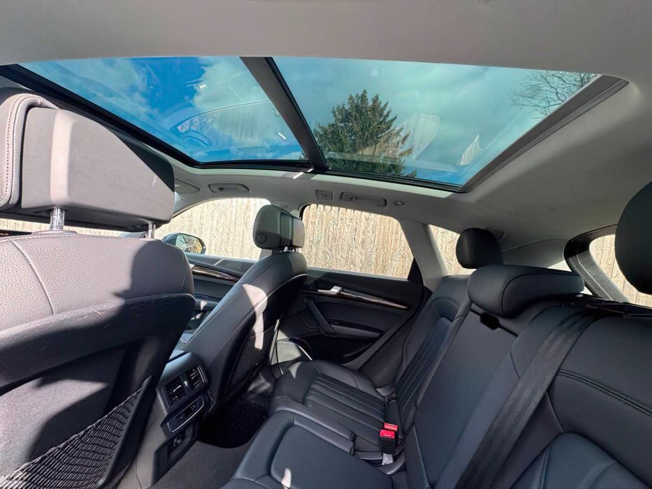 Audi Q5      2020