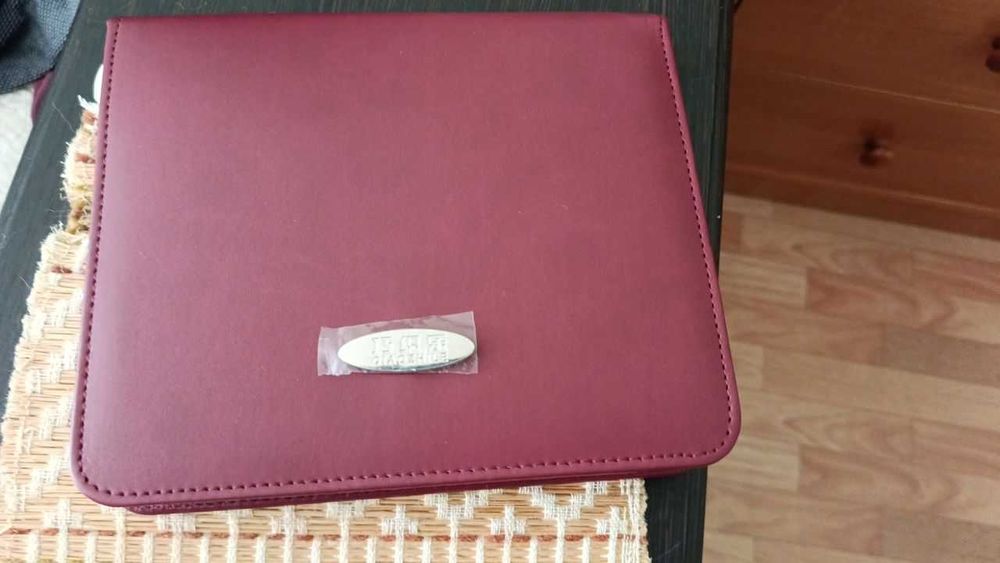 Спиці в'язальні квадратні,рифлені і круглі, кругові.