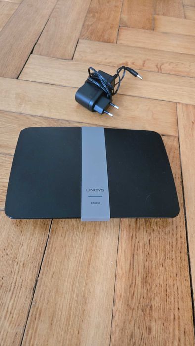 Роутер Linksys EA 6200 WiFi
