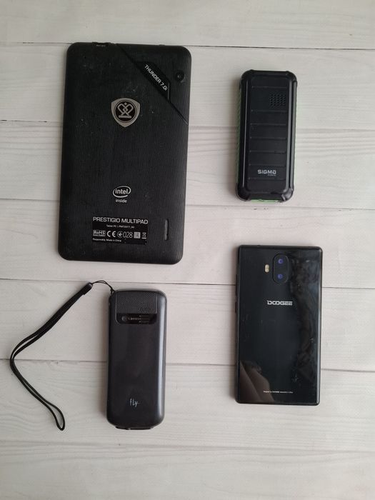 Комплект на деталі, Планшет prestigio pmt3377 wi, телефони  fly ds123, sigma x-style 18 track, doogee