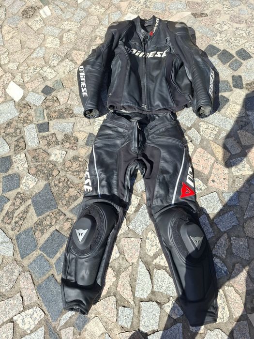 Casaco e calças dainese