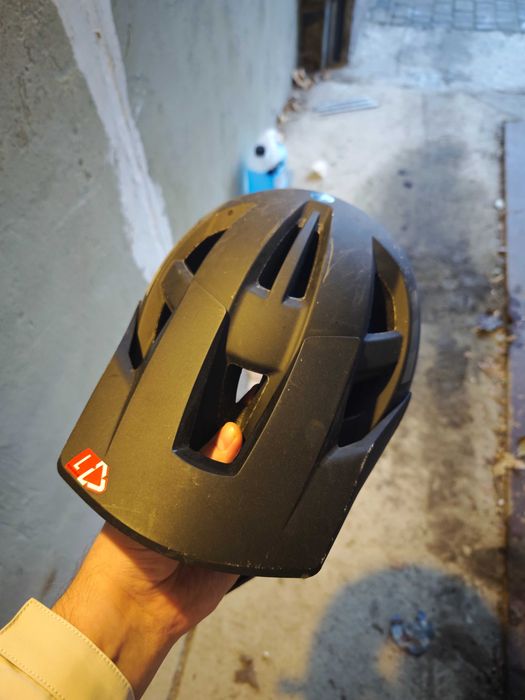 Шолом Вело Leatt Enduro 2.0 MIPS 59-63СМ Large FullFace чорний