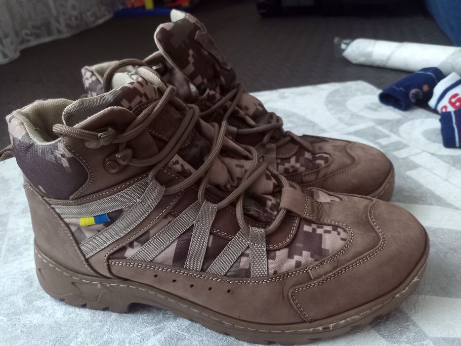 Військові берци 43 розміру