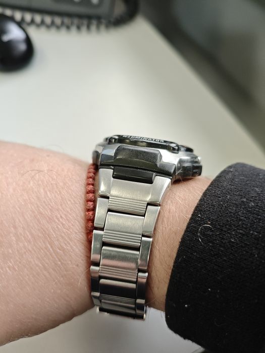 Наручний годинник CASIO AE-2000W