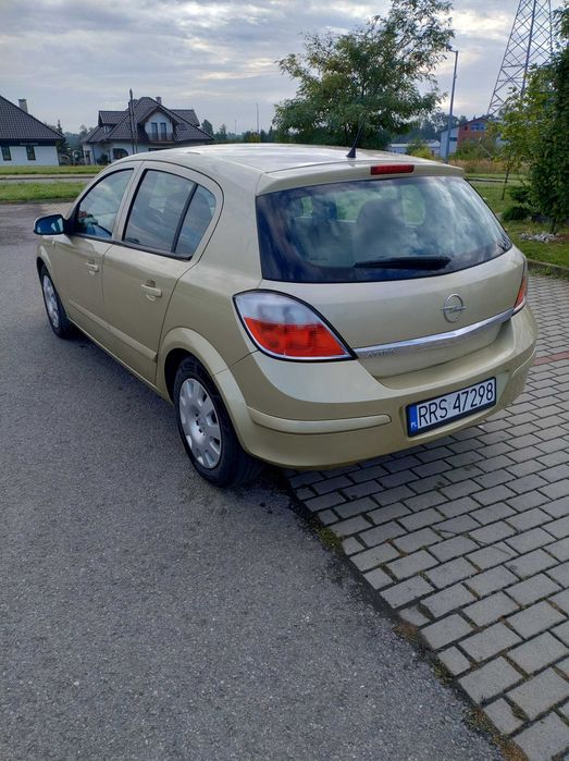 Opel Astra H 1.4 Benzyna