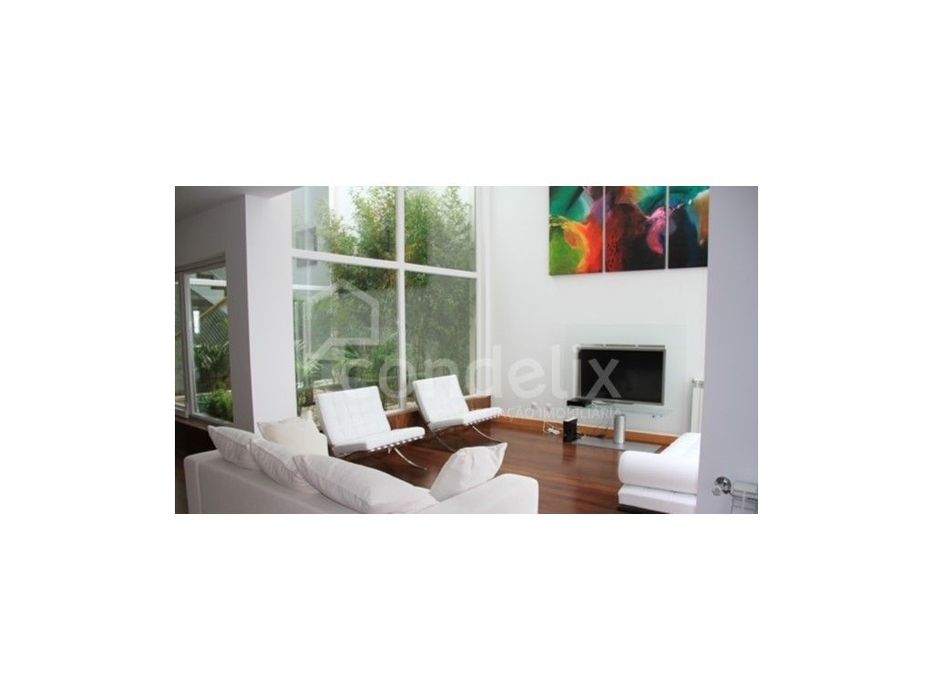 Arrendamento de moradia nos Jardins da Parede