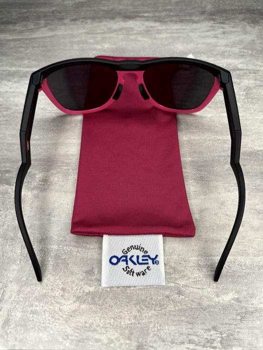 Okulary Oakley Frogskins Hybrid «Matte Black / Neon Pink» Prizm Black