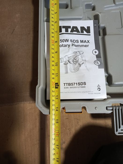 Walizka kufer  na młot titan SDS max