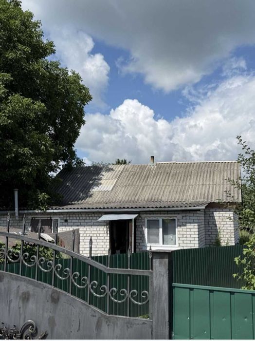 Продам будинок на два входи (дуплекс) у смт Макарів, Бучанський район