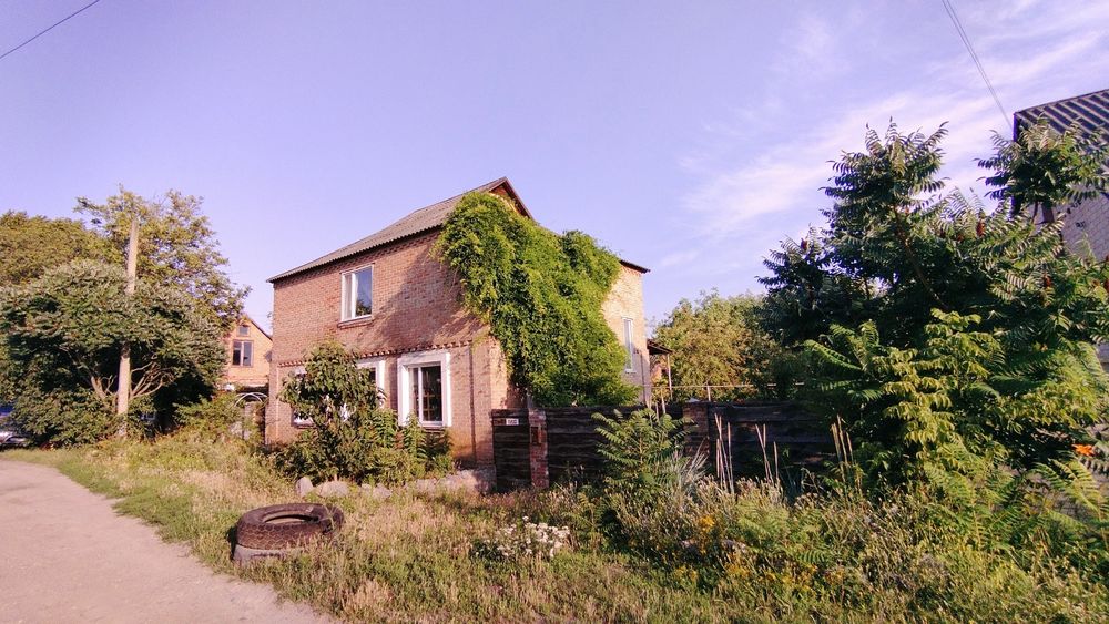 Двоповерховий будинок, 6 кімнат, велика кухня