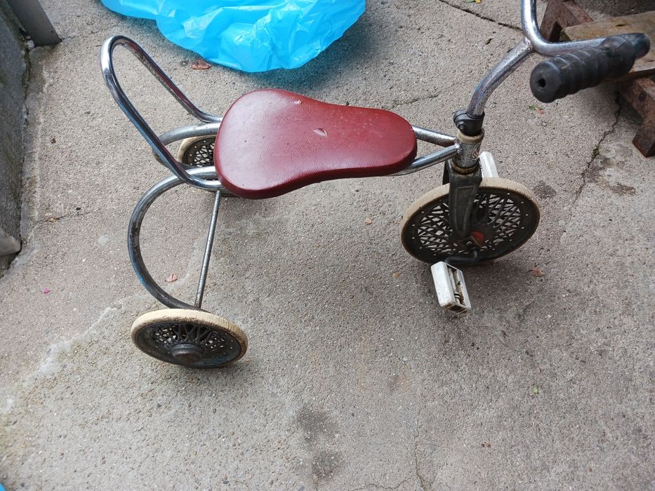 Triciclo com 40 anos