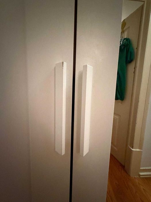 Roupeiro Ikea BRIMNES em bom estado