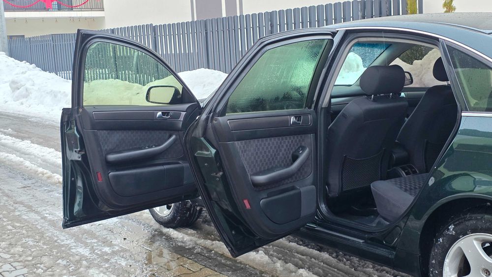 Audi A6 2003року 2.5дизель Автомат в дуже гарному стані