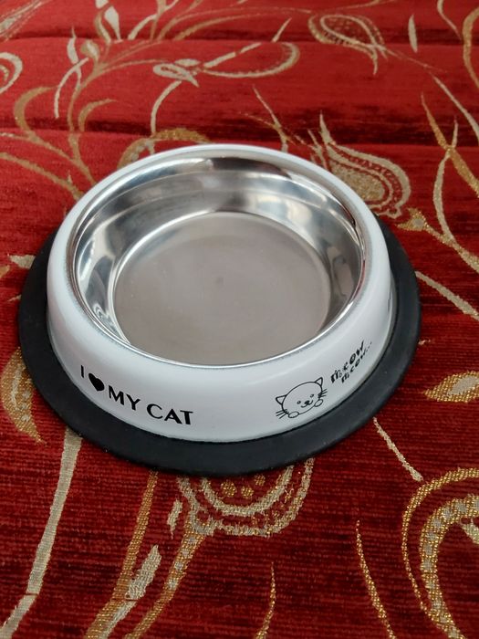 Nowe Miska dla kota z gumową wyściółką